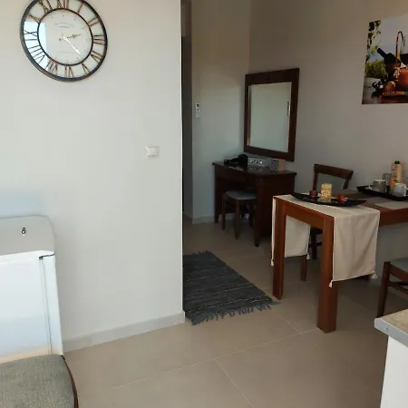 Apartment Ta Didymakia Apartments. Argostoli (Kefalonia)